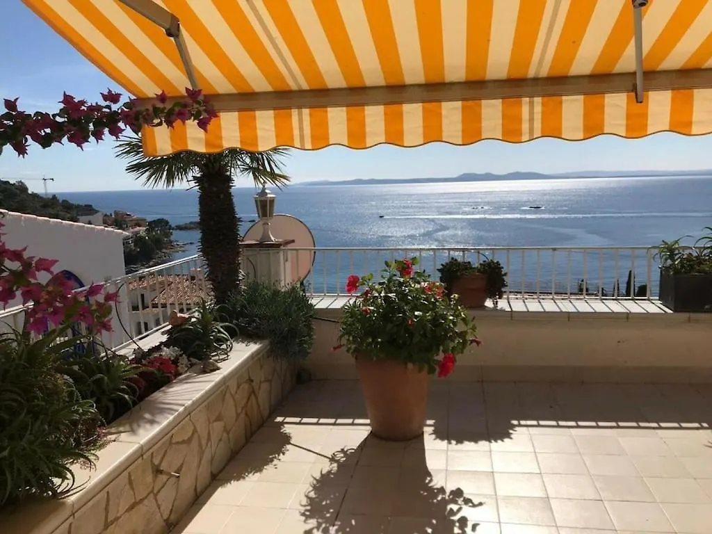 Casacarl Comfortable Holiday Residence Roses Holiday home